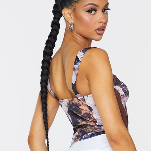 Pretty Little Thing, Brown Renaissance Print Corset, Size 6 - Picture 3 of 9